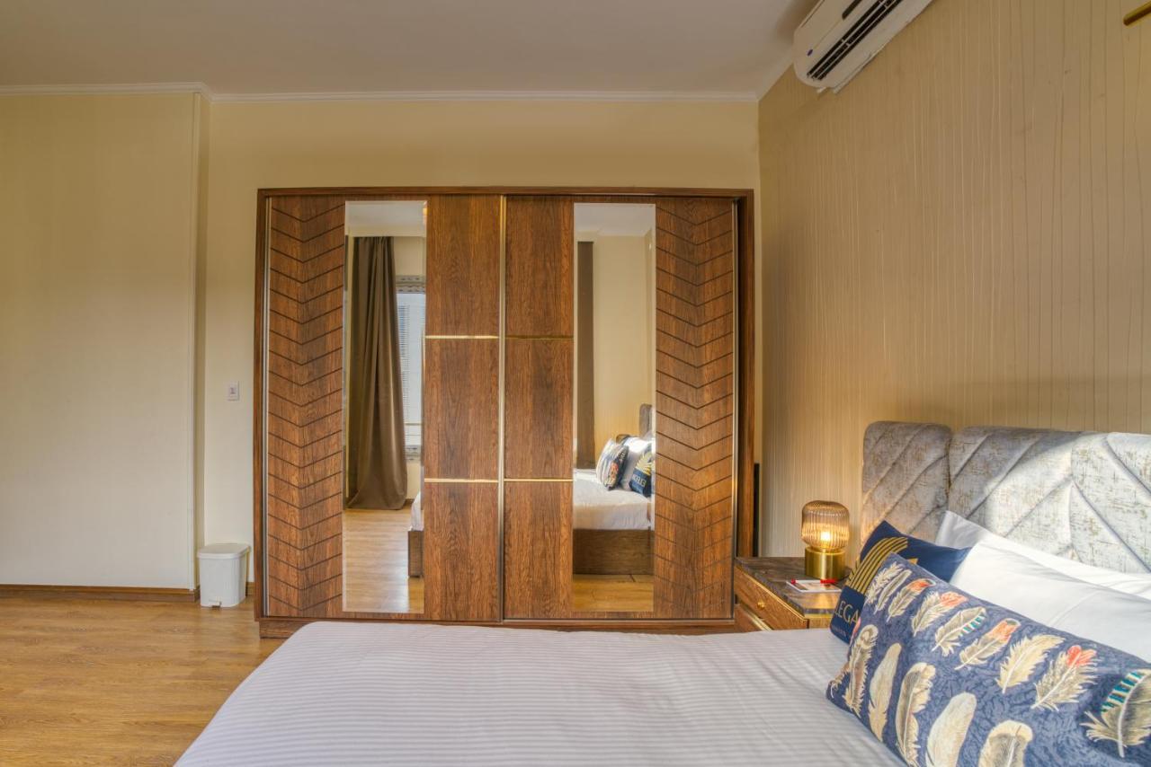 The Suites Near Auc By Elegant Káhira Exteriér fotografie