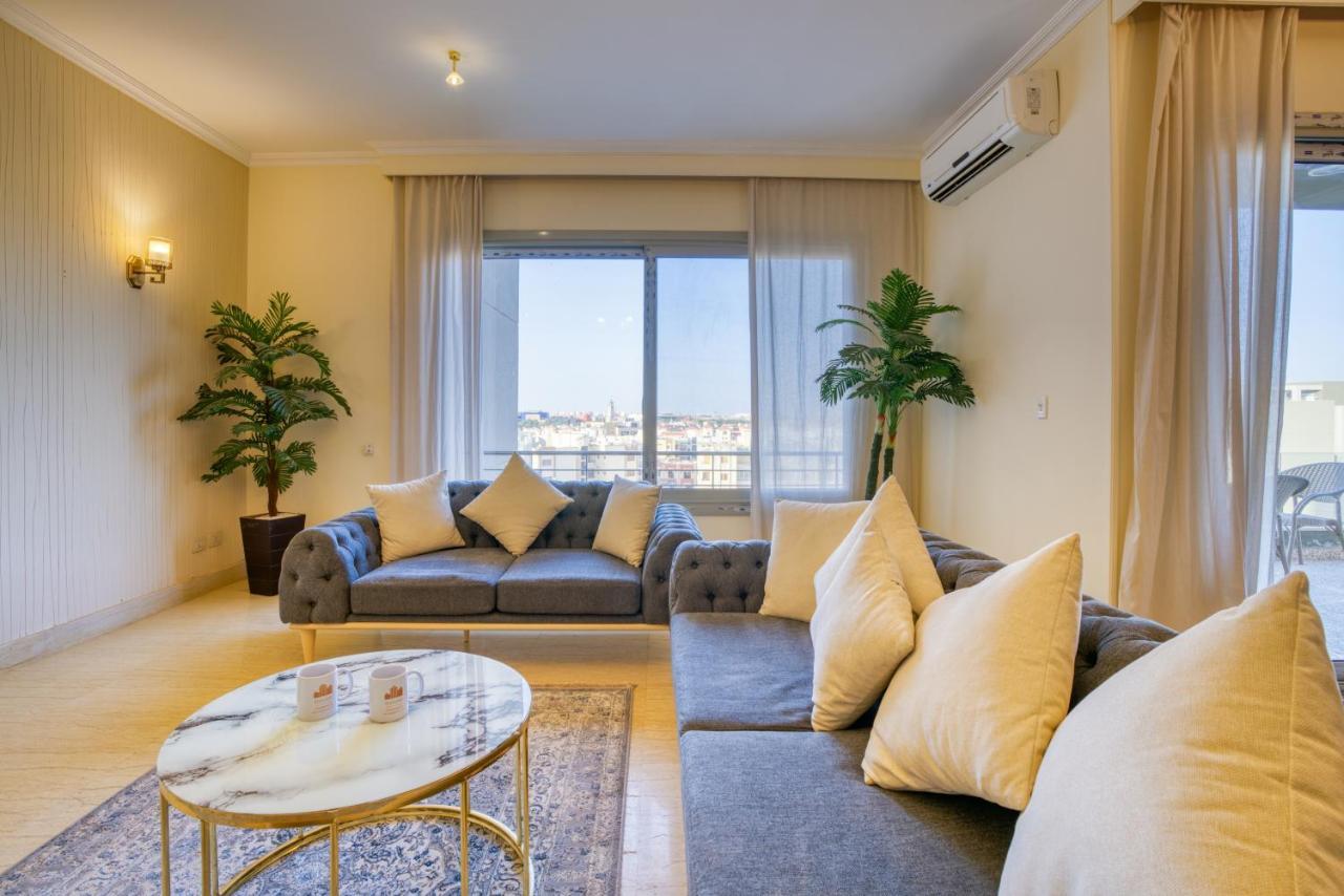 The Suites Near Auc By Elegant Káhira Exteriér fotografie
