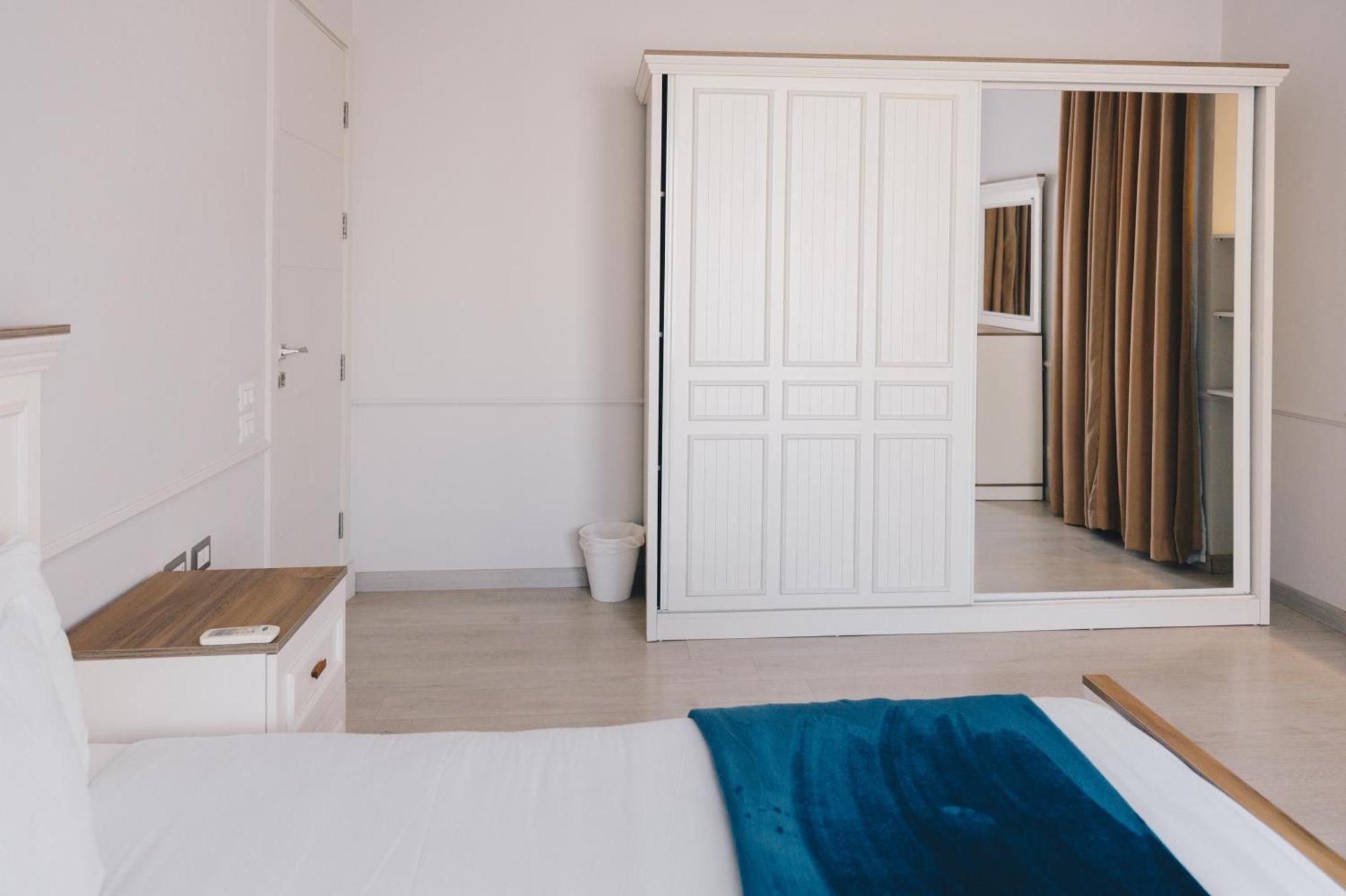 The Suites Near Auc By Elegant Káhira Exteriér fotografie